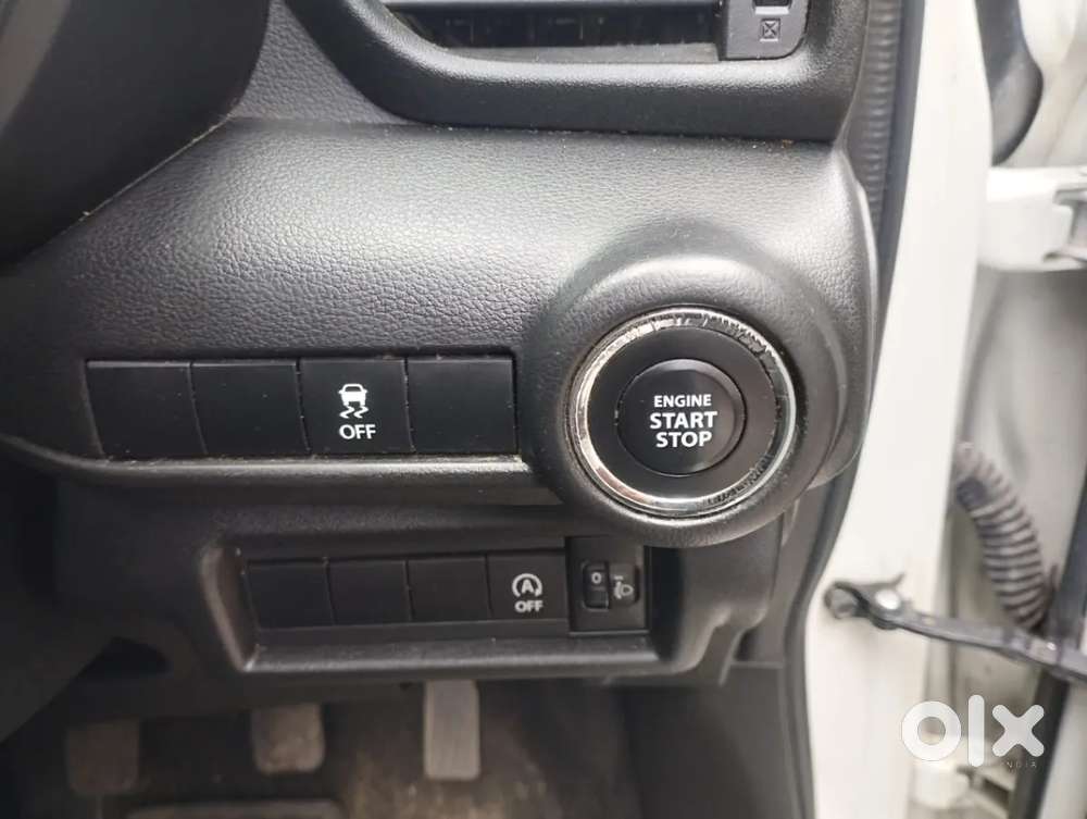 Maruti Suzuki Swift Vxi, 2025, Petrol