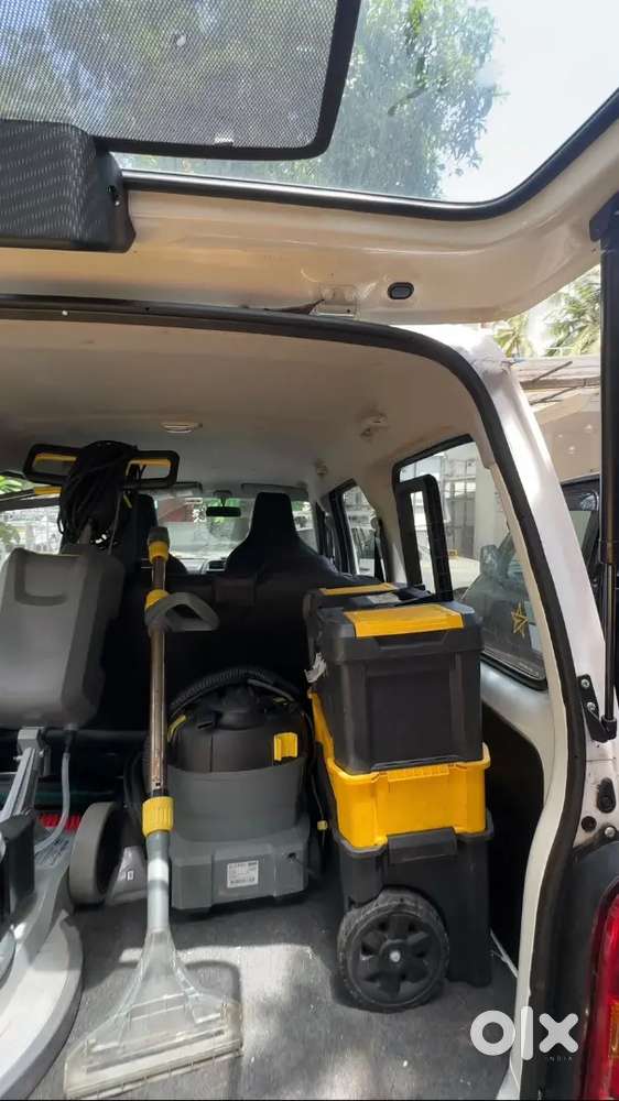 Maruti Suzuki Eeco 2025 With Cleaning Unit Equipments