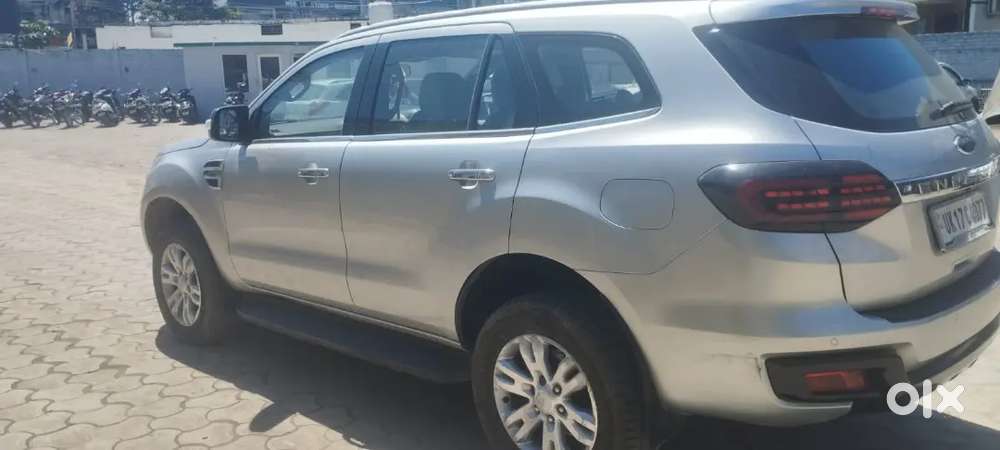 Ford Endeavour 2016 Diesel 140000 Km Driven