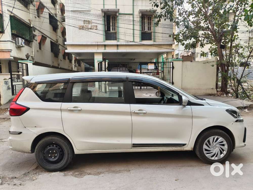 Maruti Suzuki Ertiga 2024 Petrol Well Maintained