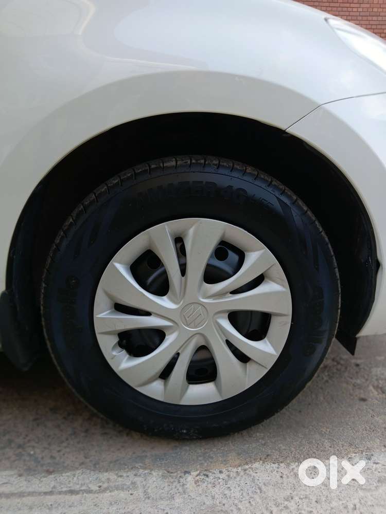 Maruti Suzuki Swift Vxi + Manual, 2020, Petrol