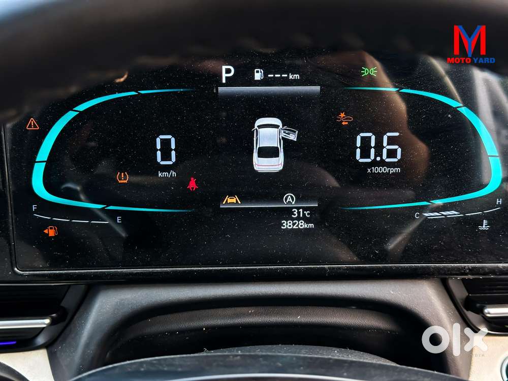 Hyundai Verna 1.5 Sx (o) Ivt, 2025, Petrol