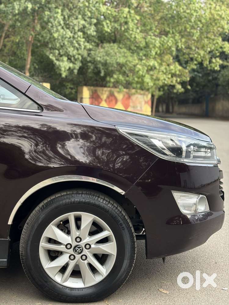 Toyota Innova Crysta 2.4 V 7 Str, 2017, Diesel