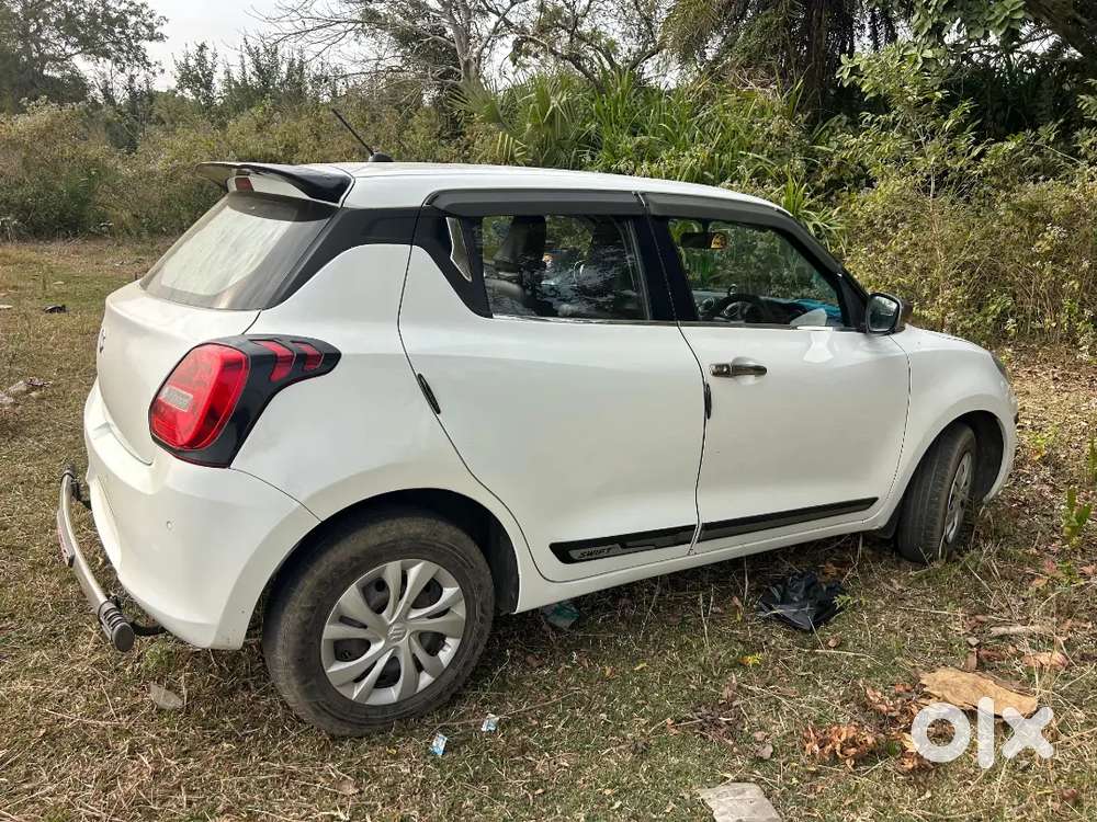 Maruti Suzuki Swift Dec-2020 Petrol Well Maintained.