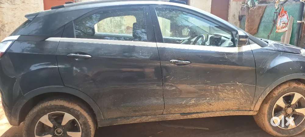 Tata Nexon 2019 Diesel 112000 Km Driven Top Model Pus Batan