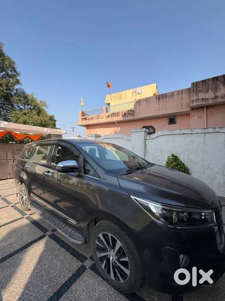 Toyota Innova Crysta 2021 Diesel 39235 Km Driven