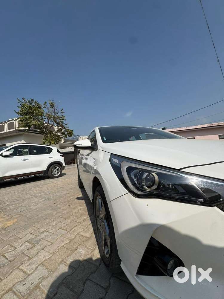 Hyundai Verna 2022 Diesel 49000 Km Driven