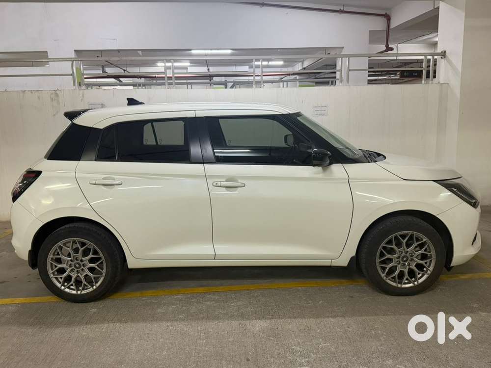 Maruti Suzuki New-gen Swift 2025 33000 Km Driven