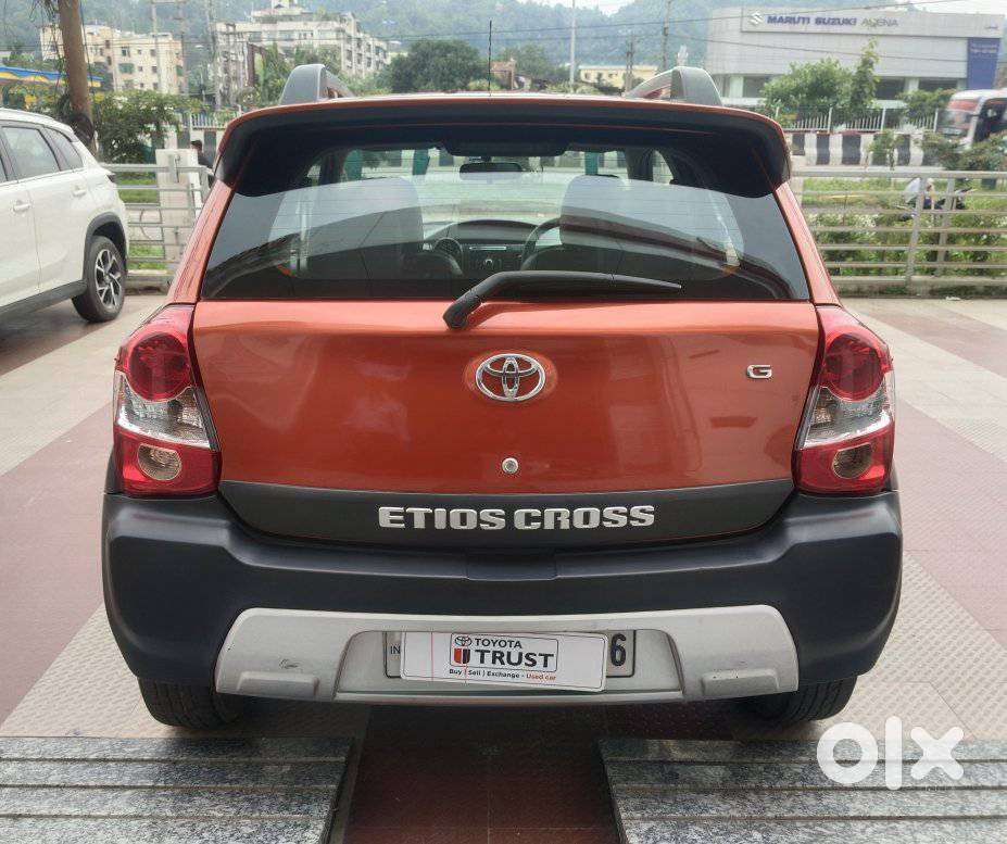 Toyota Etios Cross 1.2l G, 2015, Petrol