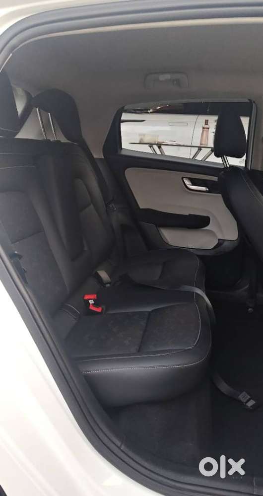 Tata Altroz 1.2 Xza Petrol Dct, 2023, Petrol