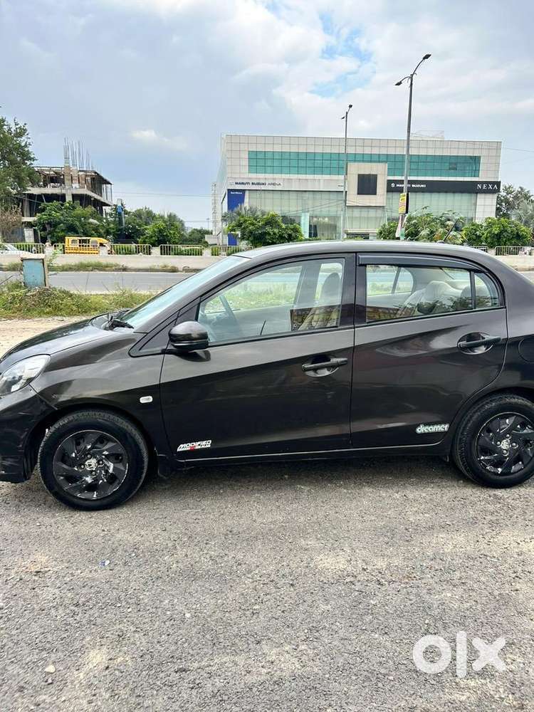  Honda Amaze 1.5 Diesel (2017) – Powerful & Well Maintained