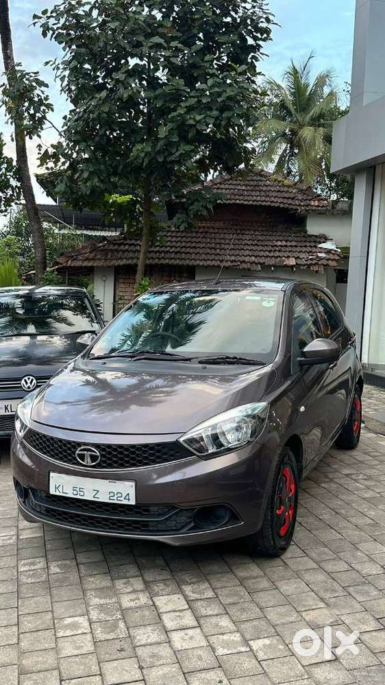 Tata Tiago 1.2 Revotron Xt, 2018, Petrol