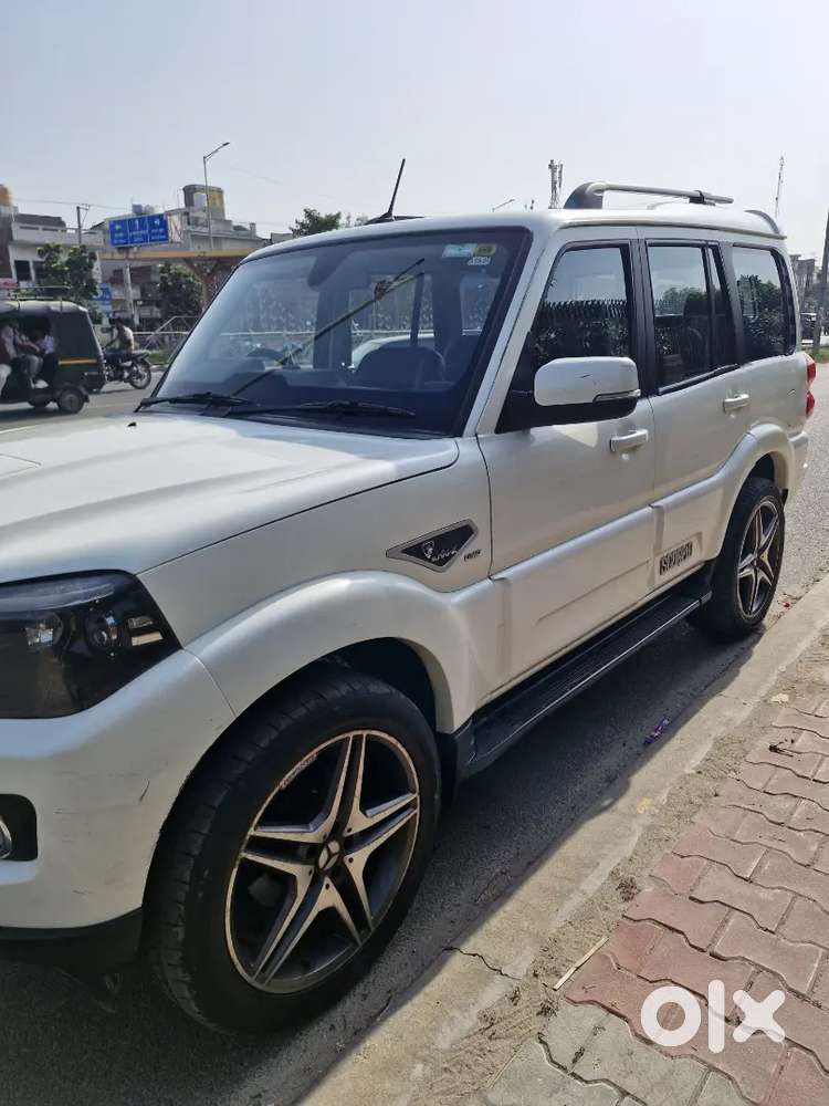 Mahindra Scorpio Classic 2020 Diesel Manual