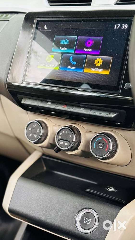 Renault Triber Rxz, 2020, Petrol