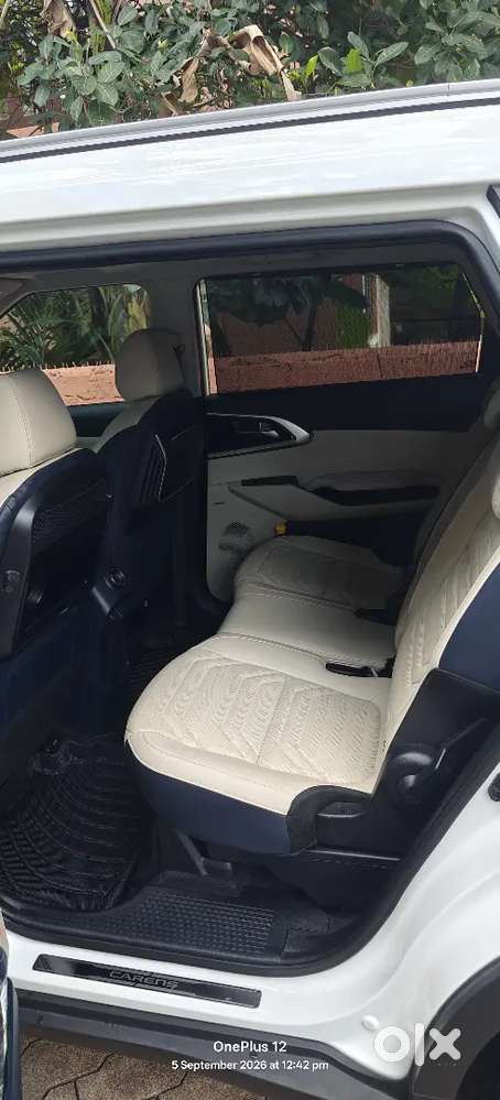 Kia Carens 1.5 Luxury Plus 2024