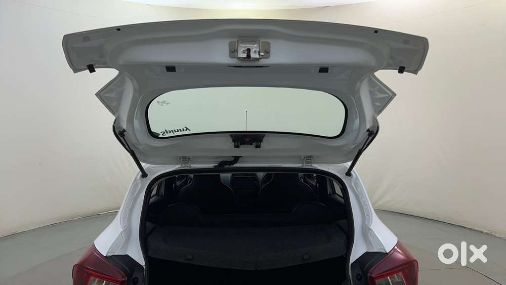 Renault Kwid 1.0 Rxt Amt, 2023, Petrol