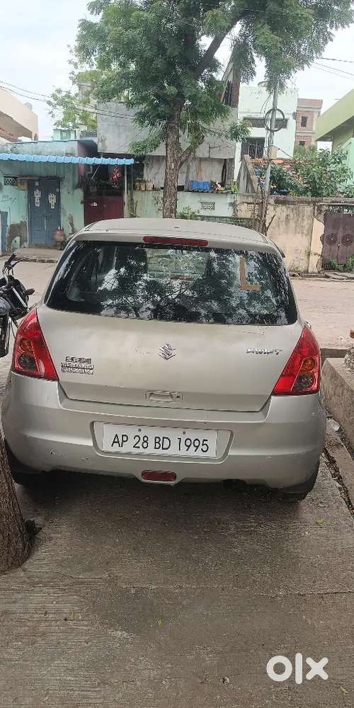 Swift Lxi 2006 Km Driven