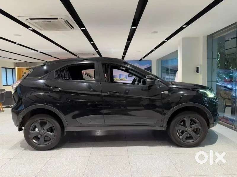 Tata Nexon 1.2 Revotron Xza Plus Hs Dark Edition, 2023, Petrol