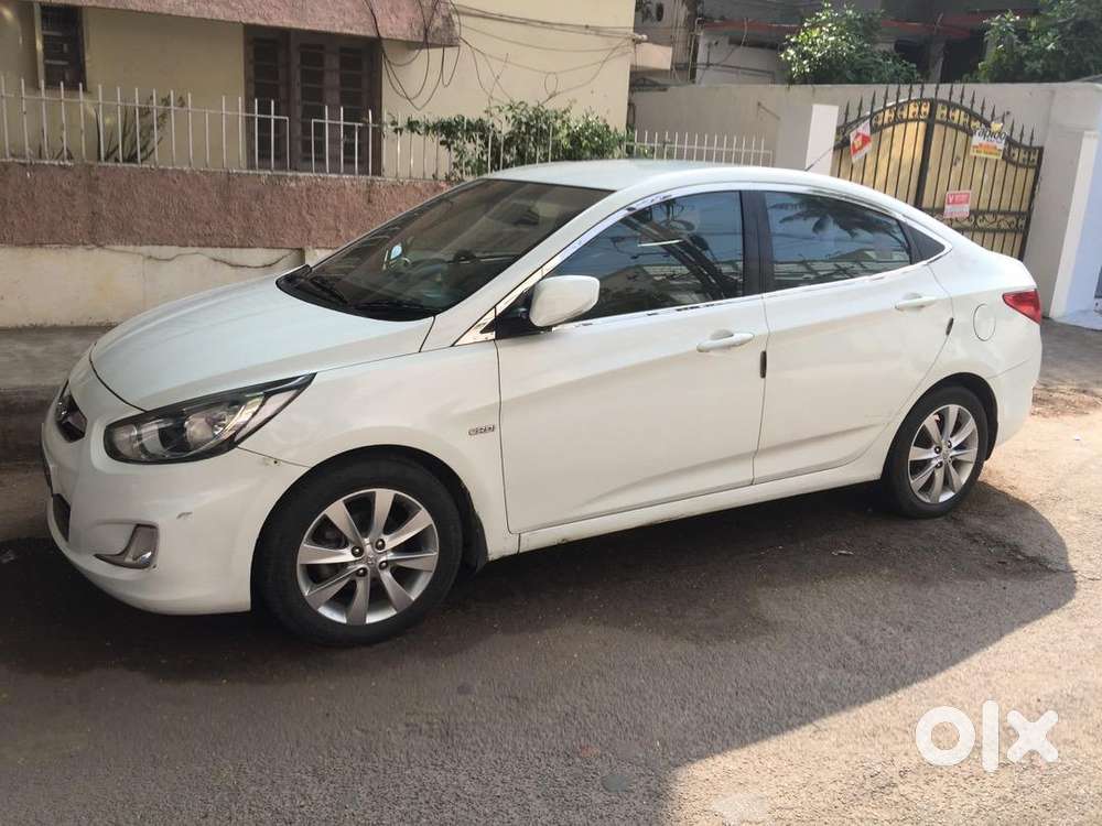 Hyundai Fluidic Verna 2011 Diesel 68000 Km Driven