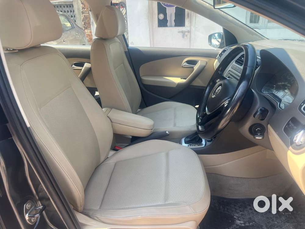 Volkswagen Vento 1.2 Tsi Highline Plus At, 2016, Petrol