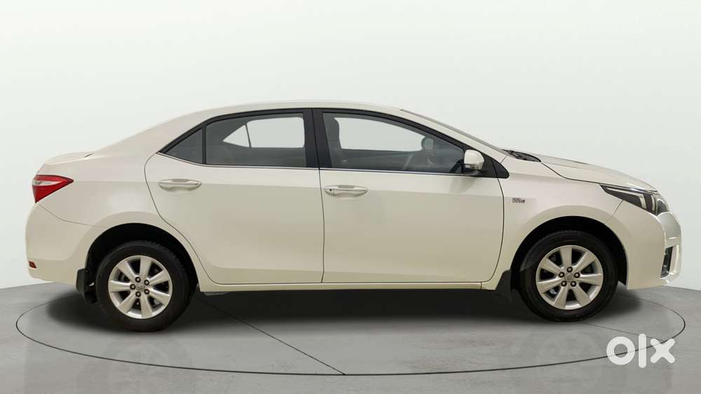Toyota Corolla Altis [2014-2017] 1.8 G Cvt, 2016, Petrol
