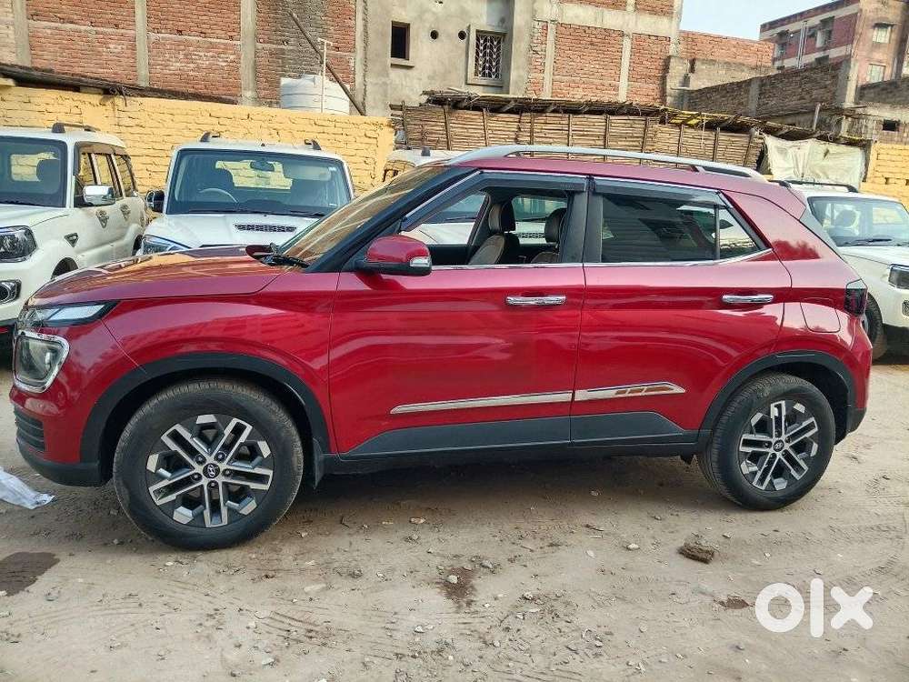 Hyundai Venue Sx (o) Mt 1.5 Diesel, 2022, Diesel