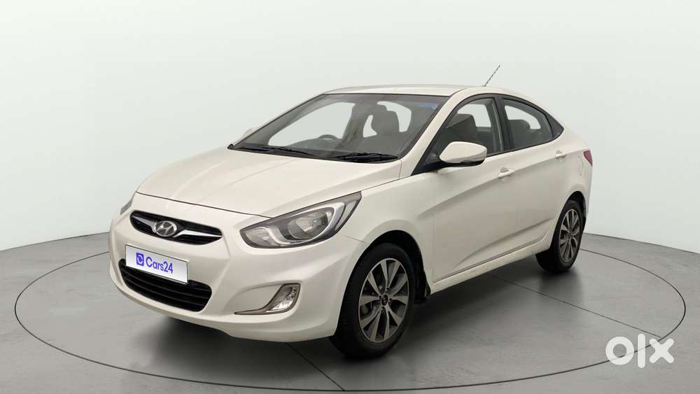 Hyundai Verna Fluidic 1.6 Vtvt Sx, 2014, Petrol
