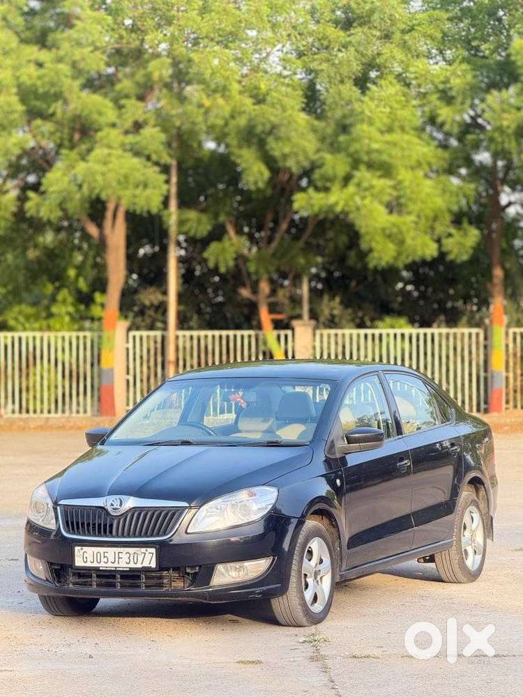 Skoda Rapid 1.5 Elegance Tdi Mt, 2014, Diesel