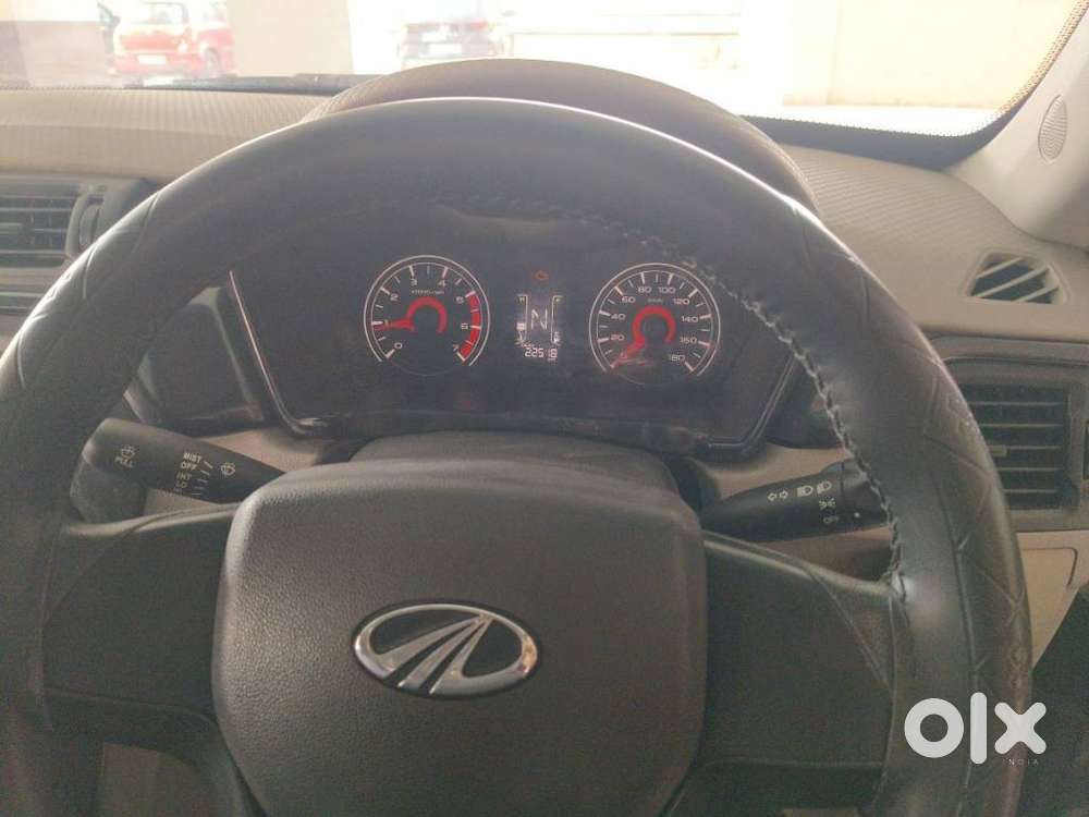 Mahindra Kuv 100 2016-2017 Mfalcon G80 K6 Plus, 2016, Petrol