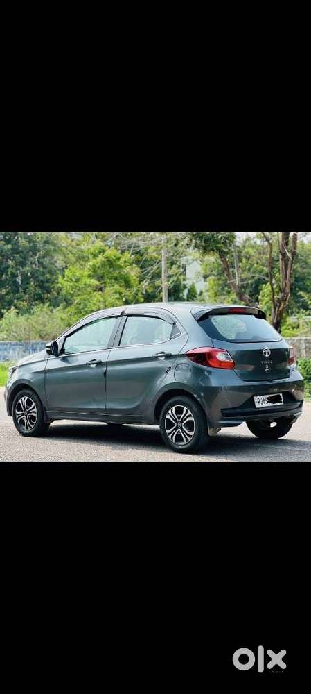 Tata Tiago 1.2 Revotron Xt (o), 2023, Petrol