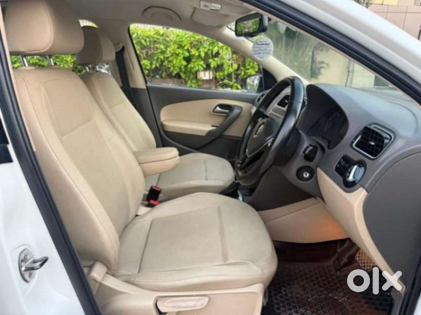 Volkswagen Vento 1.2 Tsi Highline Plus At, 2016, Petrol