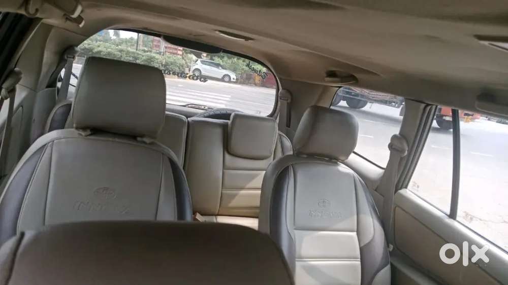 Toyota Innova 2010 Diesel Well Maintained