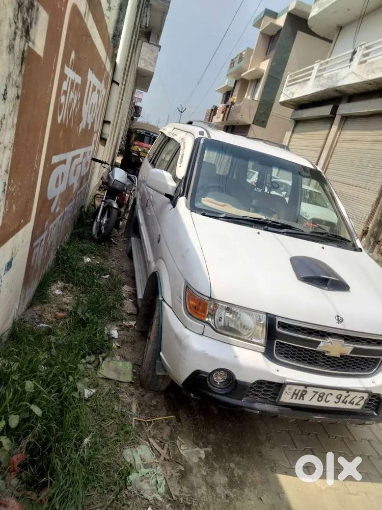 Chevrolet Tavera 2012 Diesel 120000 Km Driven