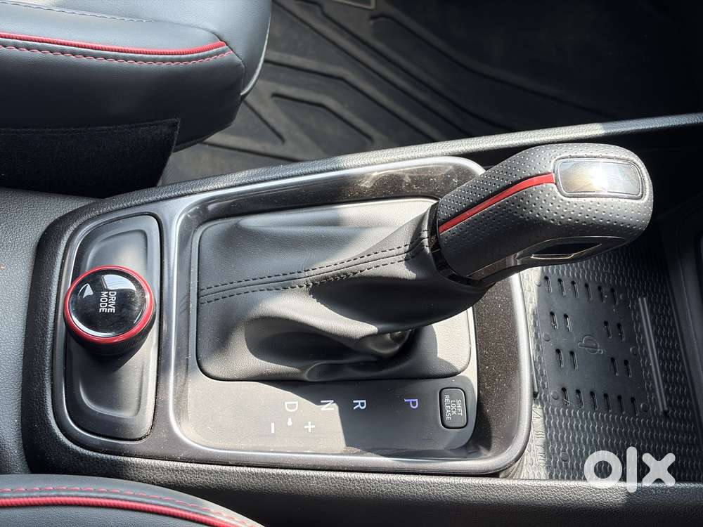 Hyundai Venue N Line N8 Dct, 2023, Petrol