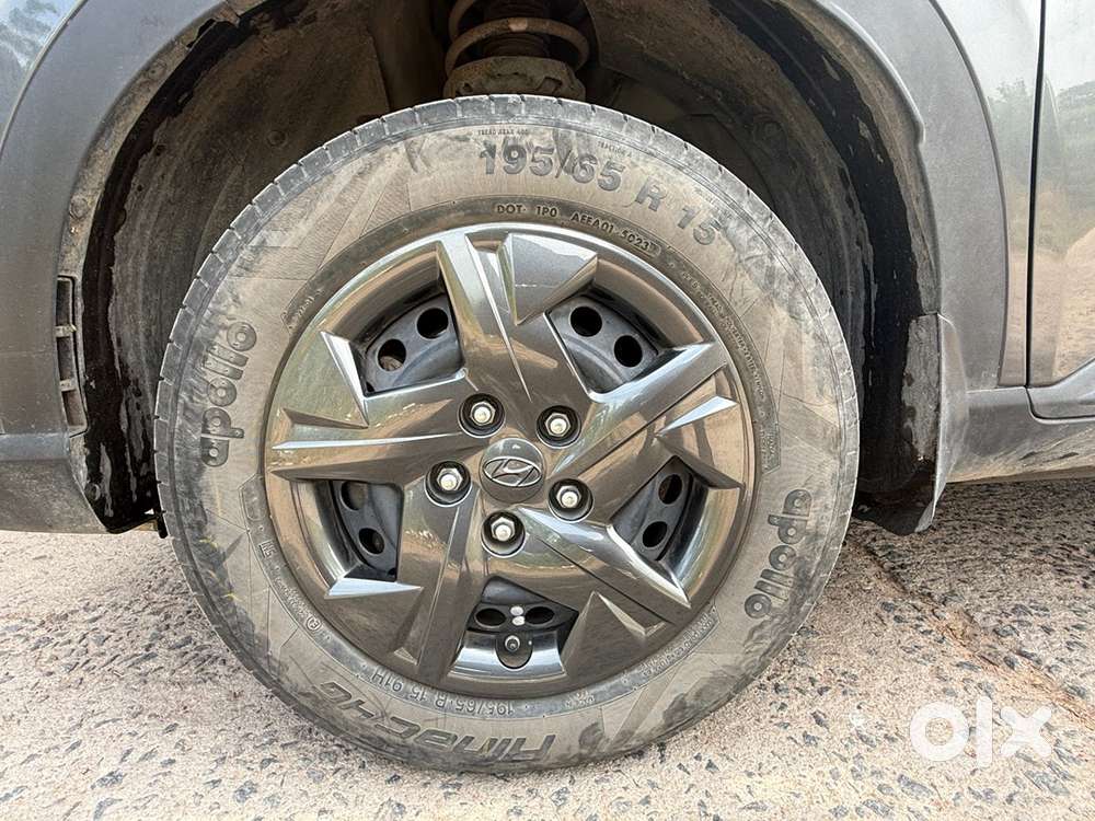 Hyundai Venue Petrol 2024