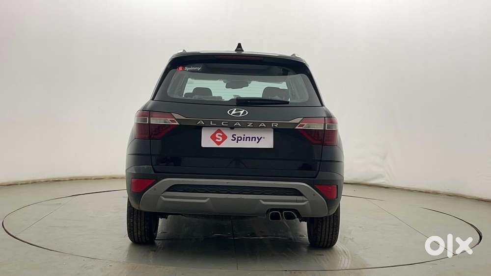 Hyundai Alcazar Platinum 7 Str 1.5 Turbo Petrol Adventure, 2023, Pet..