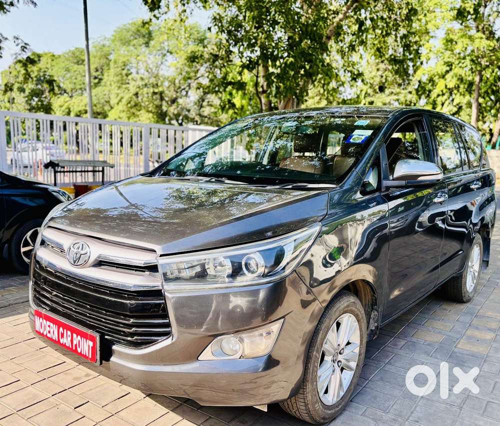 Toyota Innova Crysta 2.8 Zx At, 2016, Diesel