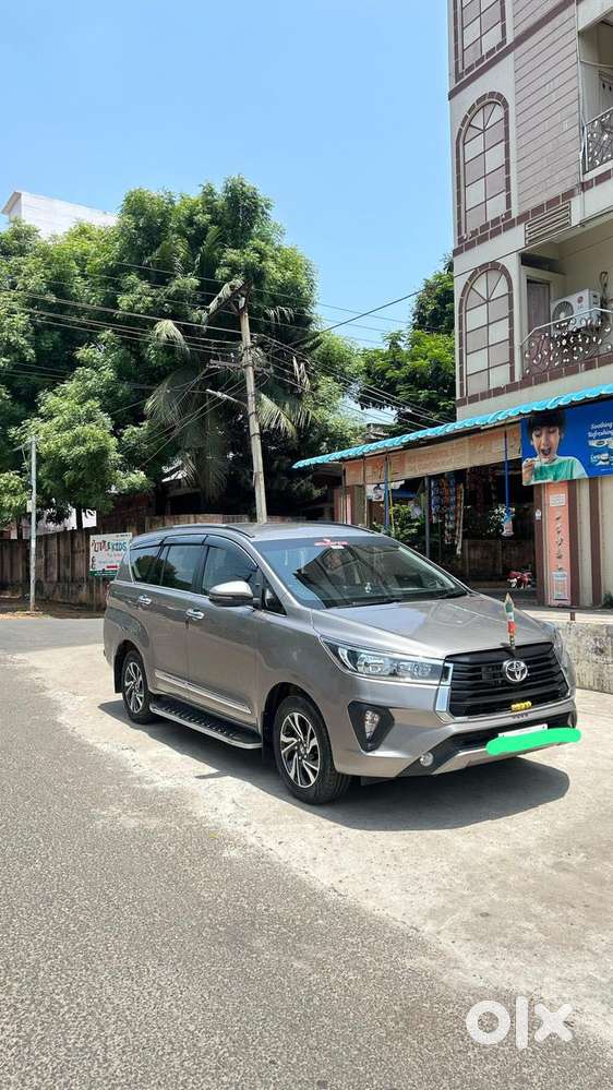 Toyota Innova Crysta