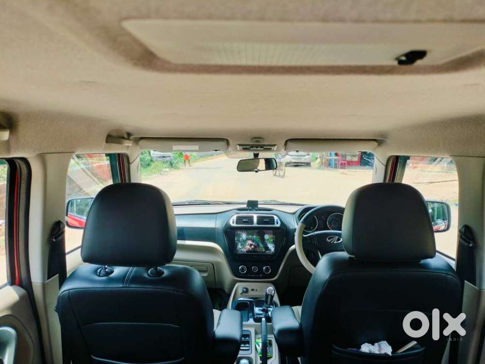 Mahindra Tuv 300 1.5 T10 (o) Amt, 2018, Diesel