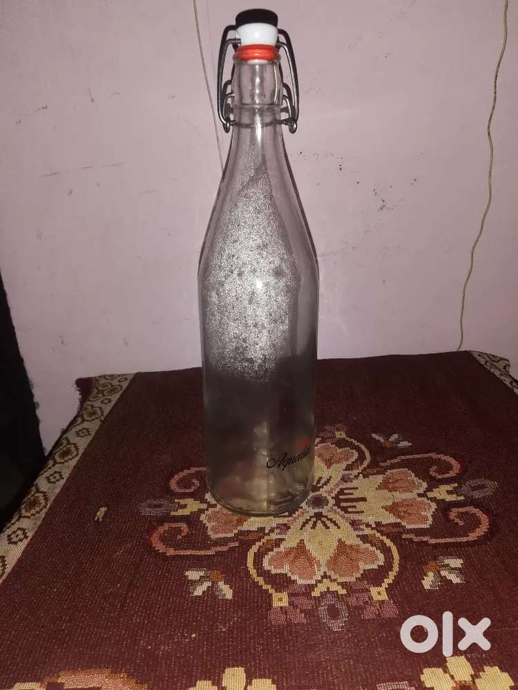 Glass bottle