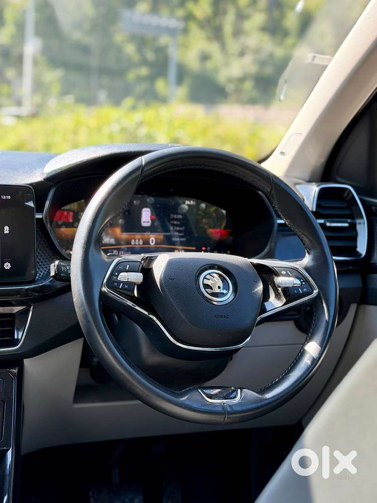 Skoda Kushaq 1.0 Tsi Style At (6 Airbags), 2024, Petrol