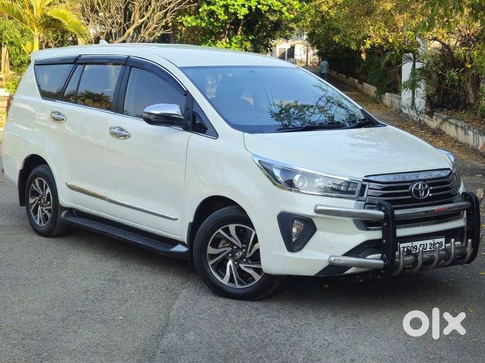 Toyota Innova Crysta 2.4 V 8 Str, 2021, Diesel