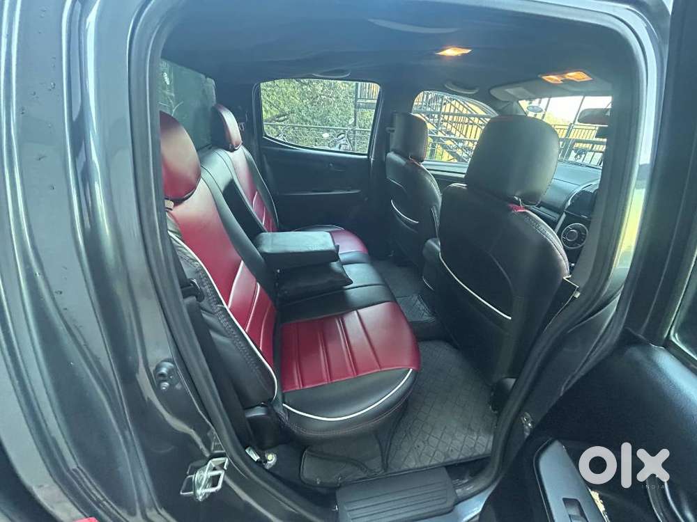 Isuzu D-max V-cross Diesel Good Condition