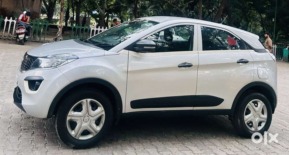 Tata Nexon 1.2 Revotron Xma Amt (s), 2019, Petrol