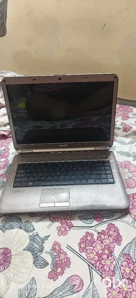 SONY LAPTOP VAIO MODEL PCG-7162L