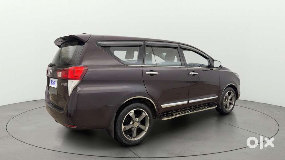 Toyota Innova Crysta 2.7 Zx At, 2016, Petrol