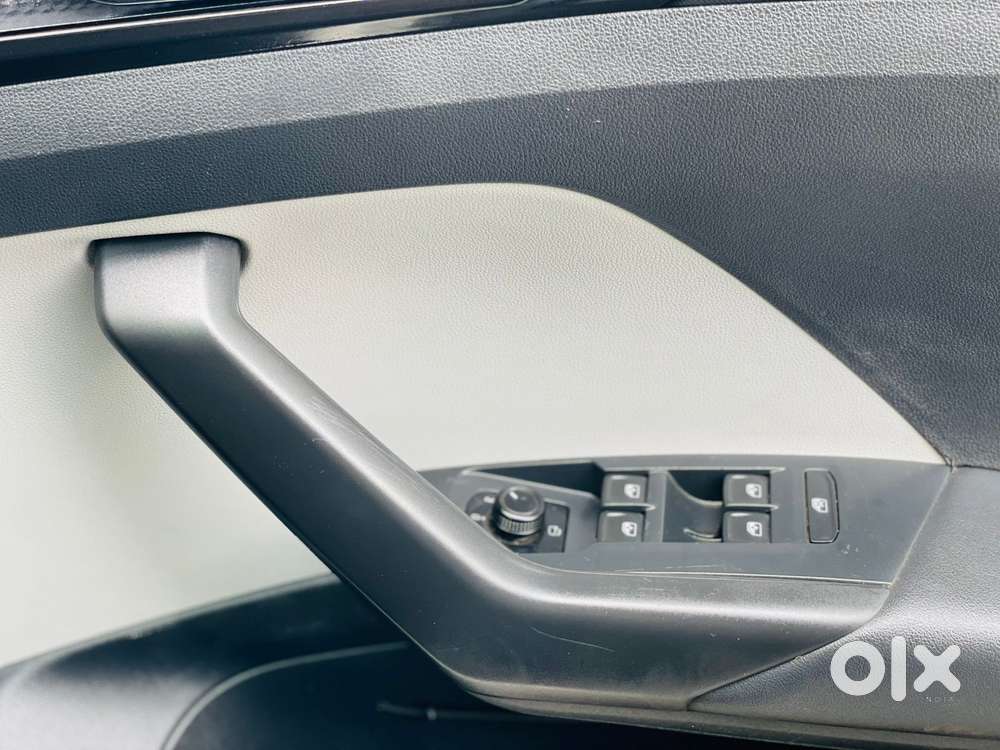 Skoda Kushaq 1.0 Tsi Style, 2022, Petrol