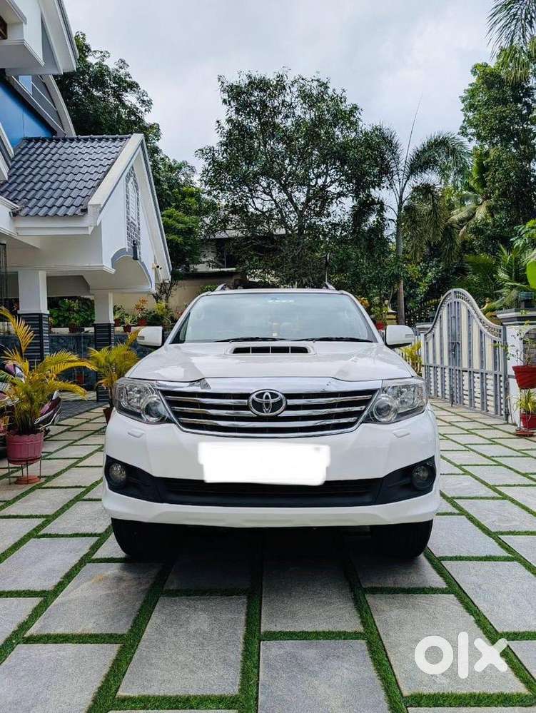 Toyota Fortuner 4*2 Automatic 2015 Diesel Good Condition