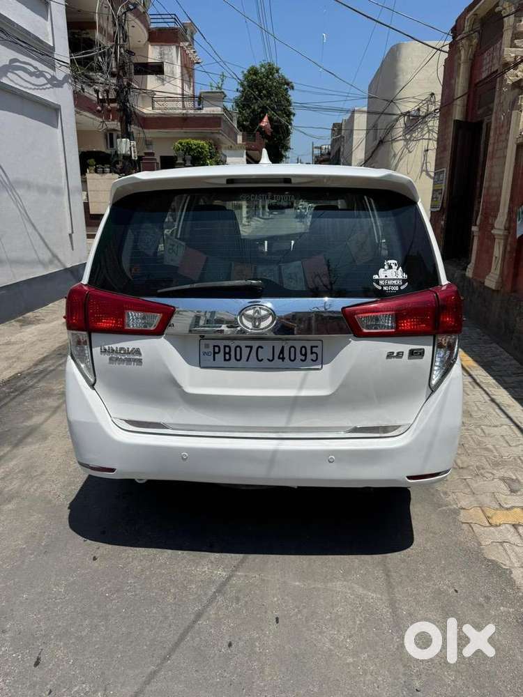 Toyota Innova Crysta 2018