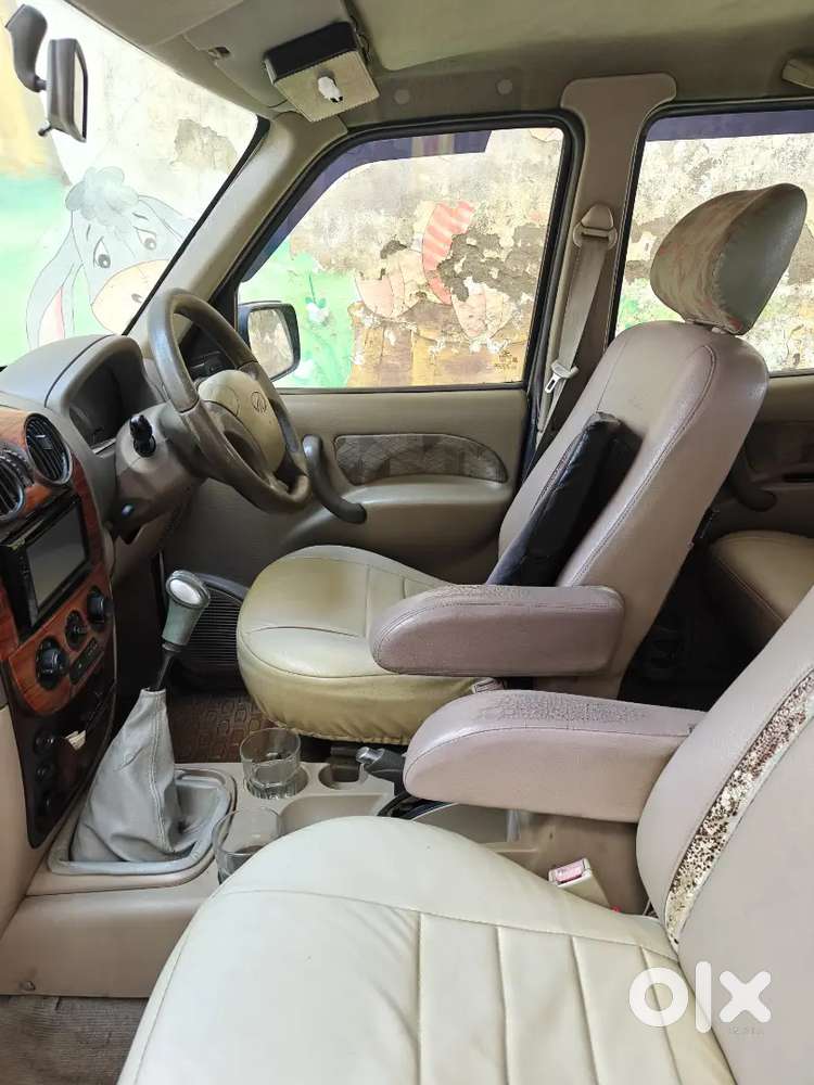 Scorpio Well Maintained White Colour New Tyres, Insurance.